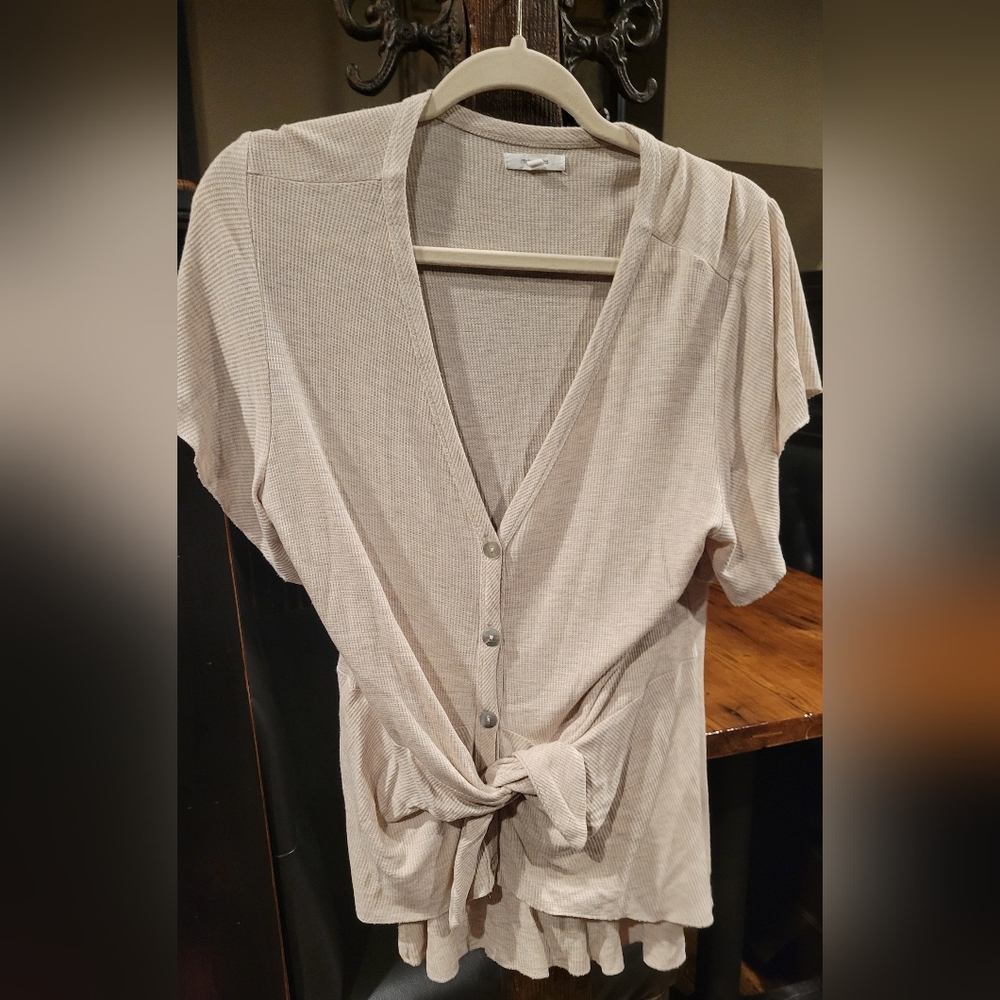 Maurices cream Waffle Weave Top L